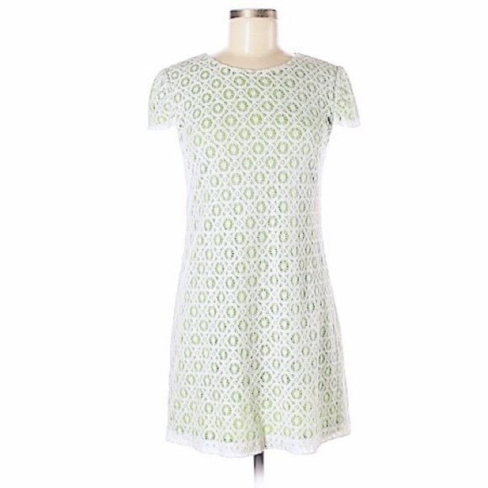 Suzi Chin Light Green and White Pinwheel Crochet Lace Overlay Shift Dress Size 6